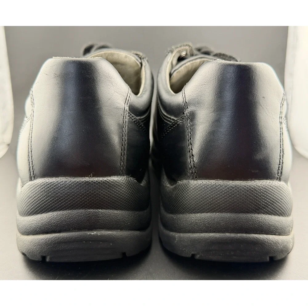 Dansko Walker: Black Leather, Slip Resistant Oxford Shoes, Mens Size 44/10.5-11